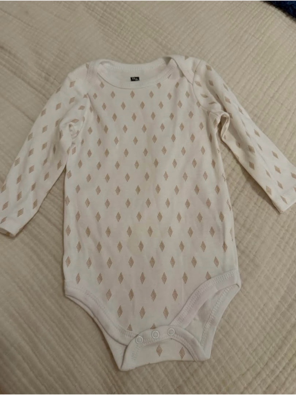 White Diamond-Print Long Sleeve Baby One-Piece